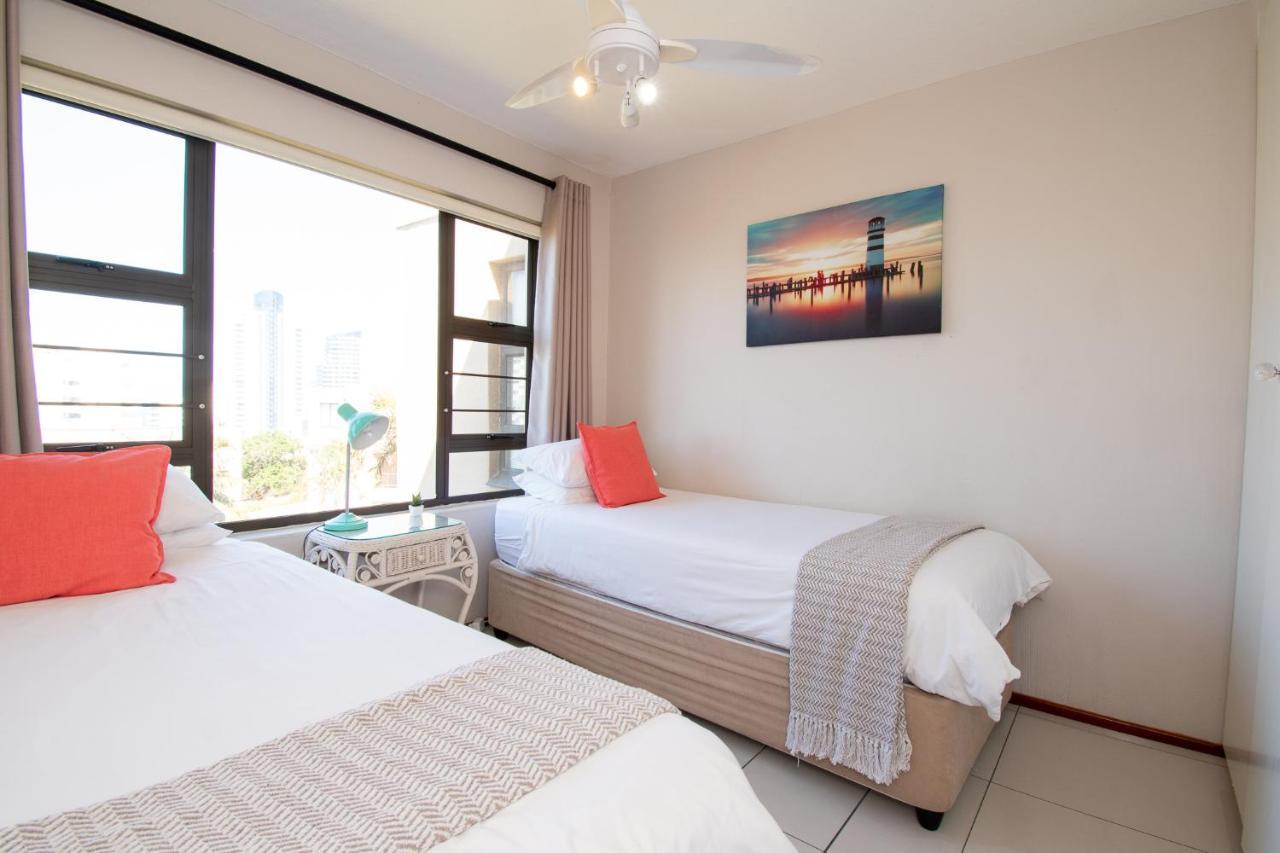 11 The Shades Umhlanga Rocks Appartement Durban Buitenkant foto