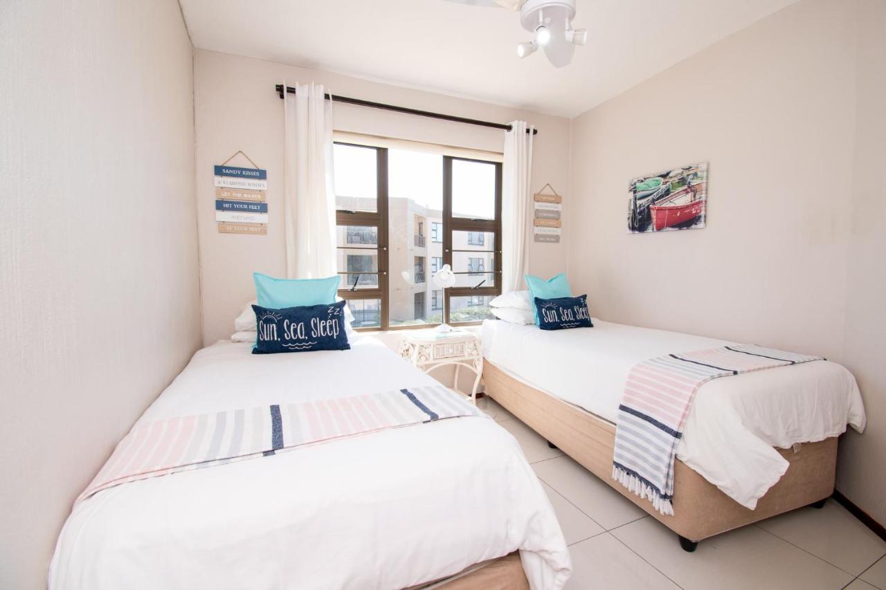 11 The Shades Umhlanga Rocks Appartement Durban Buitenkant foto