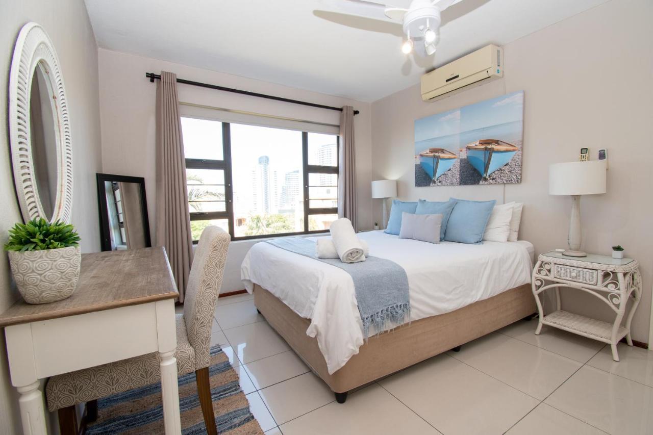 11 The Shades Umhlanga Rocks Appartement Durban Buitenkant foto